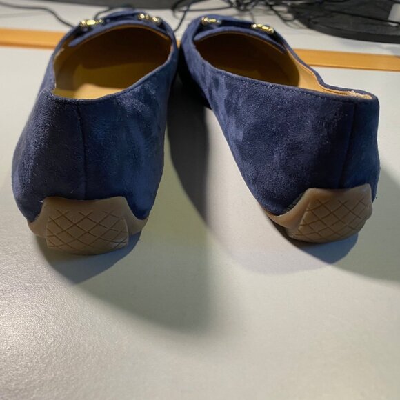 Talbots - Size 8.5M - Women's Loafers Blue suede with buckle - Picture 6 of 9